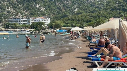 MARMARİS’TE YAZ DEVAM EDİYOR