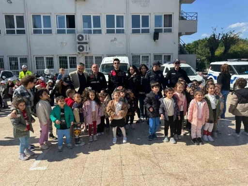 Marmaris Polisi Miniklerle Polis Haftası'nı Kutladı