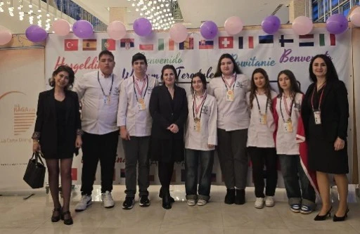 Marmarisli &ouml;ğrencilerden uluslararası yarışmada b&uuml;y&uuml;k başarı