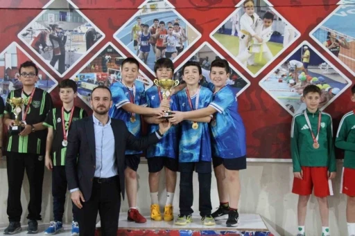 Masa Tenisi M&uuml;sabakaları Sona Erdi
