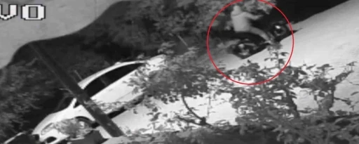 Maskeyle geldi, aracı b&ouml;yle ateşe verdi
