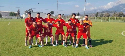 Masterler turnuvasında şampiyon Derik oldu

