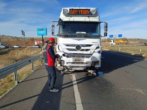 Mazıdağı&rsquo;nda feci kaza: Genel cerrahi uzmanı ağır yaralandı

