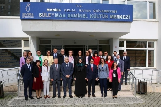 MCB&Uuml;&rsquo;de "21. y&uuml;zyılda kadın ve sağlık" konuşuldu
