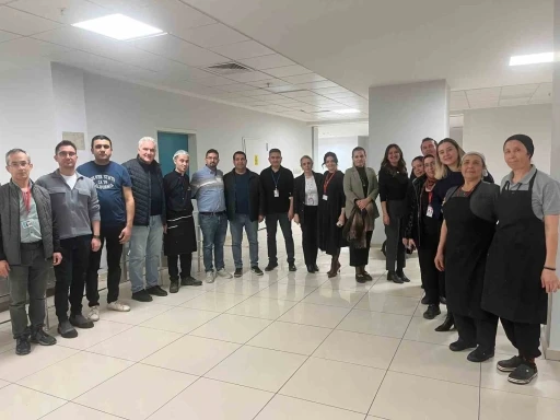 MEAH’ta yönetim ekibi, iftarda çalışanlarla bir araya geldi