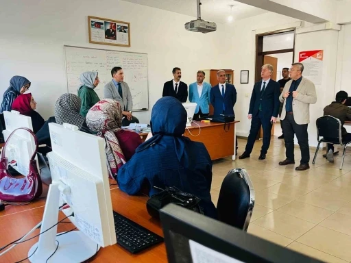 MEB Hayat Boyu Öğrenme Genel Müdürlüğü Bingöl’de temaslarda bulundu
