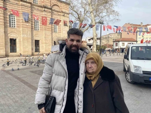 Mehmet &Ccedil;evik sahnelere ara verdi, Ramazan&rsquo;da maneviyata y&ouml;neldi

