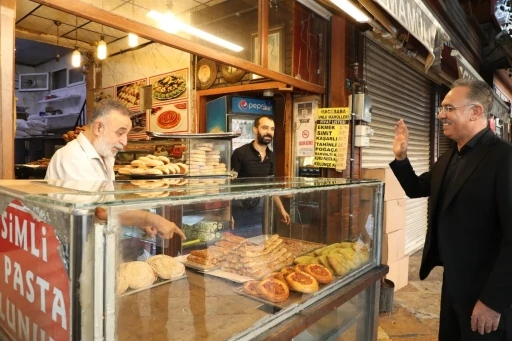 Mehmet Kuş, haftaya esnafla buluşarak başladı