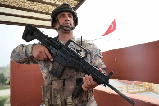Mehmetçik bayramda da ’Gök Vatan’ nöbetinde

