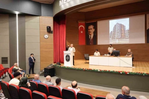 Melikgazi Belediyesi, Battalgazi&rsquo;deki hak sahiplerini yeni evlerine kavuşturdu
