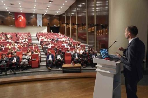 Melikgazi Belediyesi Sıfır Atık Çalıştayı’nda örnek çalışmalarını anlattı
