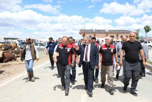 Melikgazi’de Kurban Pazar Yerleri hazır
