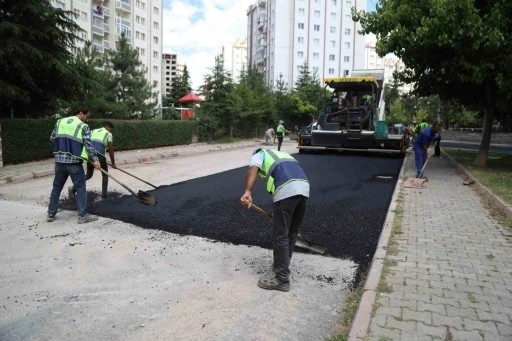 Melikgazi’den İldem’in ulaşımını rahatlatacak asfalt çalışması
