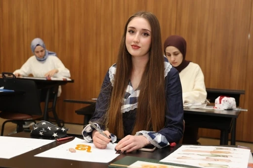 Melisa, moda akademisi sayesinde İtalya&rsquo;da eğitim hakkı kazandı
