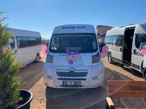 Meme kanserine servis şoförlerinden destek
