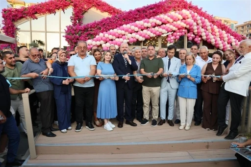 Menemen&rsquo;de 9 ayda 9 tesis hizmete a&ccedil;ıldı
