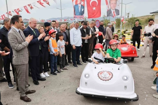 Menemen&rsquo;de &ccedil;ocuklar i&ccedil;in trafik eğitim parkuru a&ccedil;ıldı
