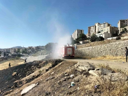 Menemen yapmak isteyen çocuklar yangına neden oldu
