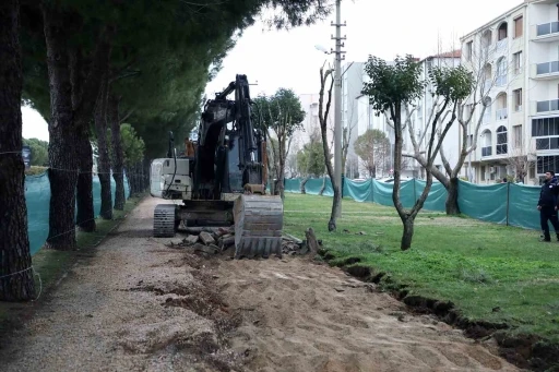 Menteşe Atat&uuml;rk Bulvarında y&uuml;r&uuml;y&uuml;ş ve bisiklet yolları yenileniyor
