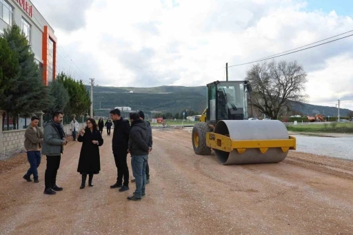 Menteşe Belediyesi&rsquo;nden kolejler b&ouml;lgesinde yoğun mesai
