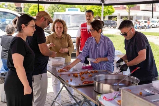 Menteşe Belediyesi Şehit Polis memuru i&ccedil;in lokma hayrı yaptı
