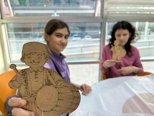 MENTEŞE&rsquo;DE RAMAZAN BEREKETİNİ &Ccedil;OCUKLAR SANATLA YAŞIYOR