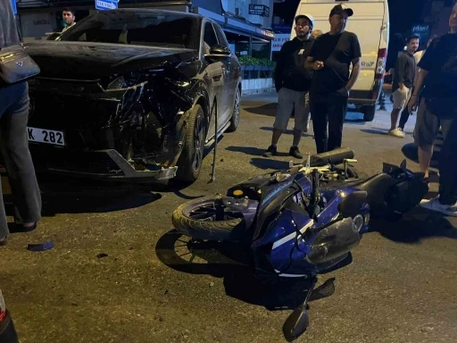 Menteşe&rsquo;de ters y&ouml;nden &ccedil;ıkan otomobil kazaya neden oldu
