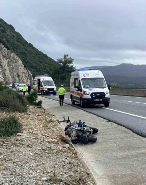 Menteşe Devrant mevkiinde kaza: 2 yaralı
