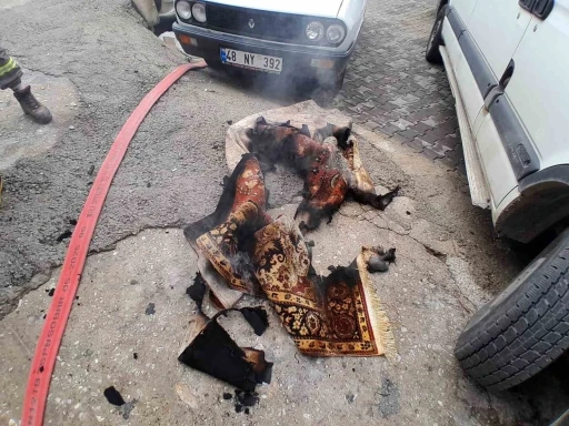 Menteşe Kentsel sit alanındaki yangın korkuttu
