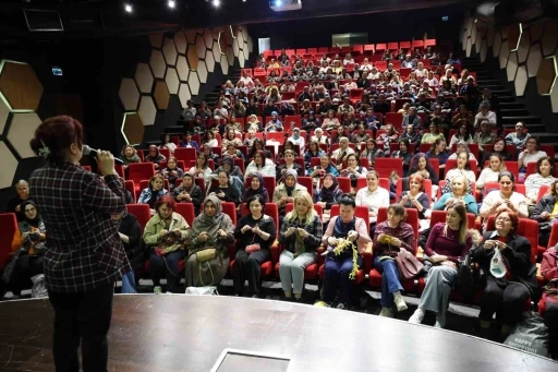 Merkezefendi&rsquo;de kadınların el emeği b&uuml;y&uuml;k markalara uzanan bir değere d&ouml;n&uuml;şt&uuml;
