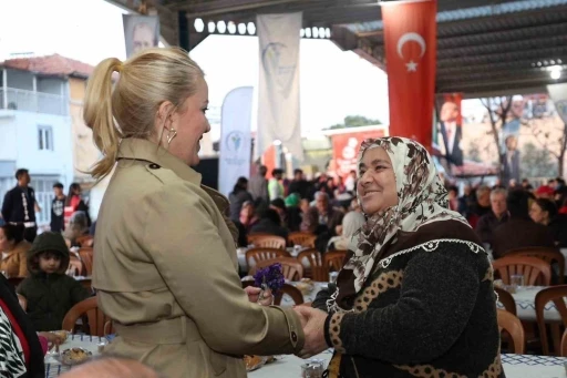 Merkezefendi&rsquo;nin iftar sofrası bu kez İlbade Mahallesi&rsquo;ne kuruldu
