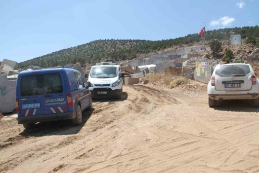 Mermer Bloğun Altında Kalan Mühendis Can Verdi