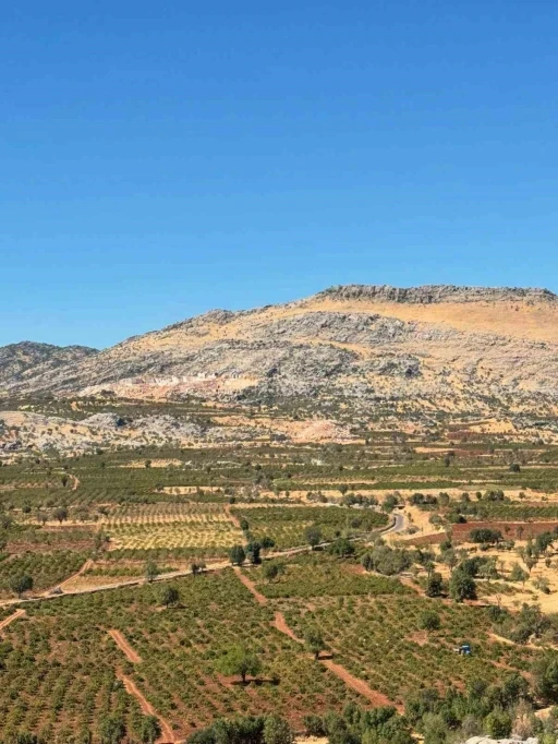 Mermer ocağında kaya altında kalan şahıs yaralandı
