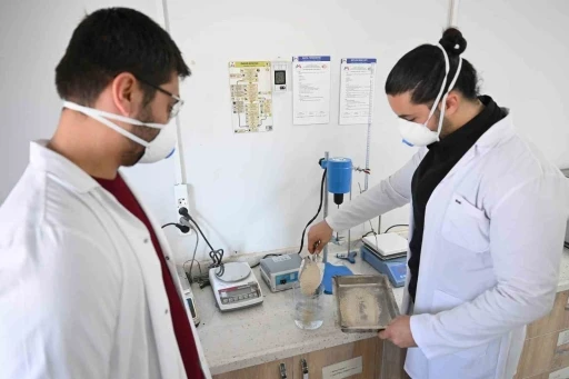 Mersin B&uuml;y&uuml;kşehir Belediyesinin kalite laboratuvarı akreditasyon aldı
