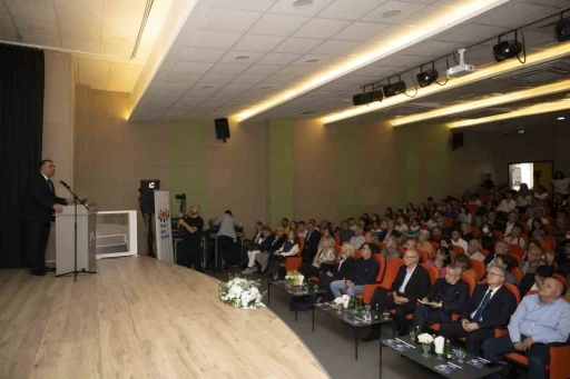 Mersin’de 2. Kent ve Denizcilik Konferansı düzenlendi
