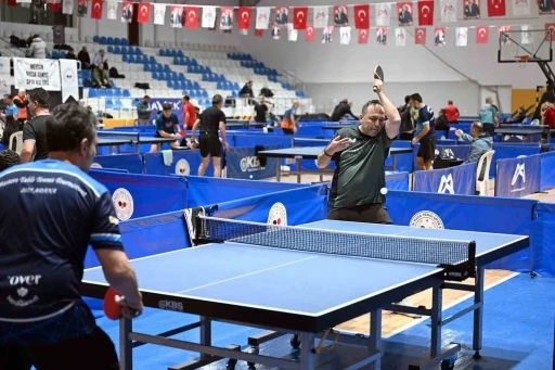 Mersin&rsquo;de 5. Ulusal Masa Tenisi Veteran Turnuvası tamamlandı
