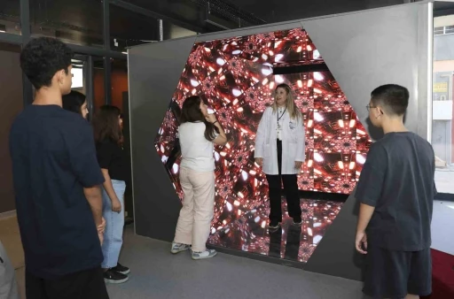 Mersin’de ’Aratos Matematik Evi’ne yoğun ilgi
