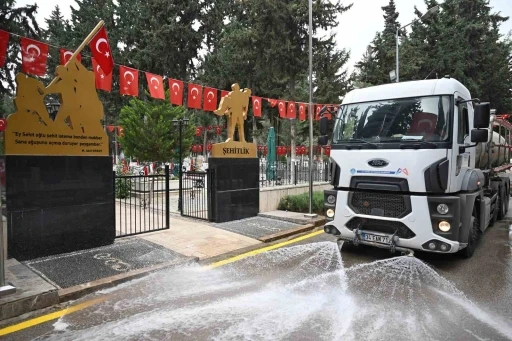 Mersin’de cami, cemevi ve kiliselerin bayram temizliği yapıldı
