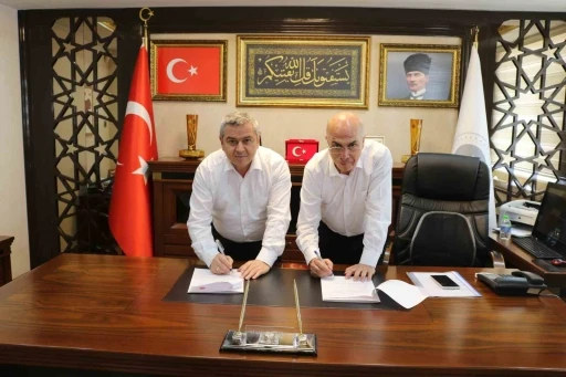 Mersin&rsquo;de devlet korumasındaki &ccedil;ocuklar i&ccedil;in &rsquo;İlk Şefkat Projesi&rsquo; protokol&uuml; imzalandı
