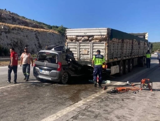 Mersin’de feci kaza: 5 ölü, 1 ağır yaralı
