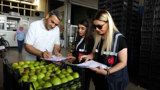 Mersin&rsquo;de gıda denetimleri bayram &ouml;ncesi sıklaştırıldı
