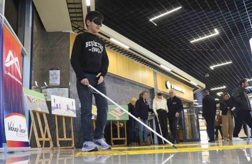 Mersin&rsquo;de g&ouml;rme engelliler i&ccedil;in empati parkuru kuruldu
