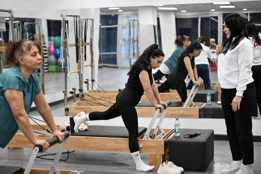 Mersin&rsquo;de kadınlar reformer pilatesle bedenen ve ruhen g&uuml;&ccedil;leniyor
