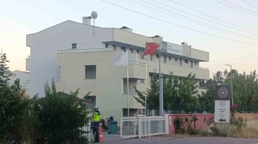 Mersin’de kampta denize giren 2 öğrenci hayatını kaybetti
