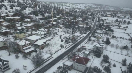 Mersin&rsquo;de kar g&uuml;zelliği dronla g&ouml;r&uuml;nt&uuml;lendi
