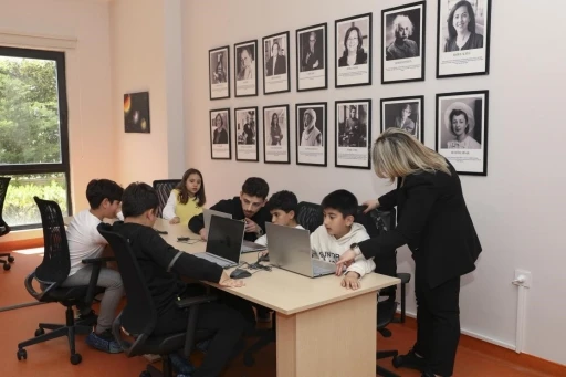 Mersin&rsquo;de &lsquo;Mezitli &Ccedil;ocuk Kamp&uuml;s&uuml;&rsquo; &ccedil;ocukların g&ouml;zdesi oldu
