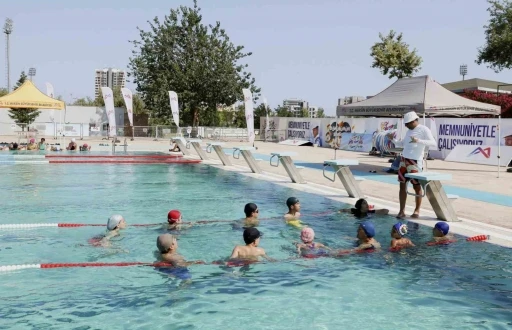 Mersin&rsquo;de &ouml;ğrenciler yaz tatilini dolu dolu ge&ccedil;irecek

