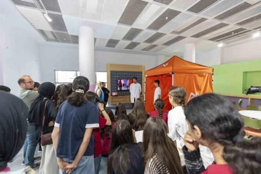 Mersin’de öğrencilere sanal gerçeklikte afet eğitimi
