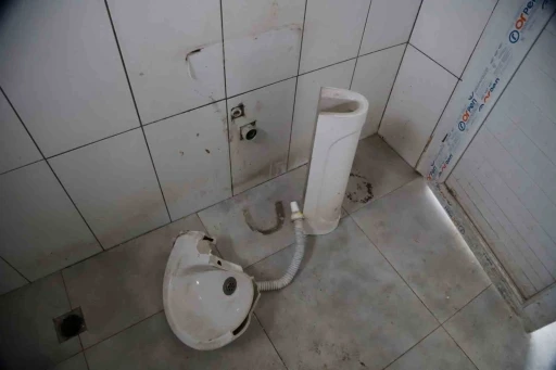 Mersin&rsquo;de parka &ccedil;irkin saldırı
