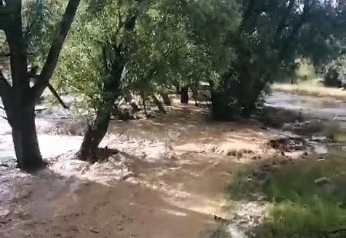 Mersin’de sağanak yağış sele neden oldu
